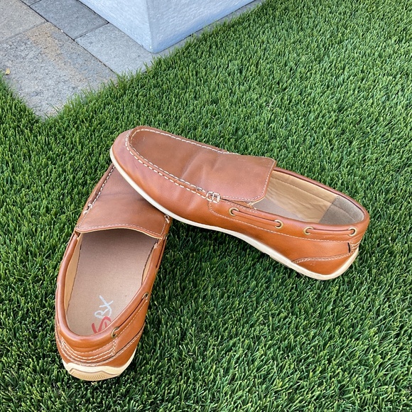 GBX Men’s Loafers - Leather - Picture 2 of 3